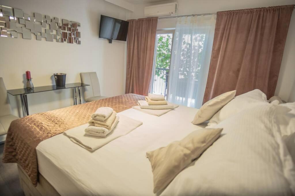 Studio Apartment Purple Sunset - 2+1 Башка-Вода Екстер'єр фото