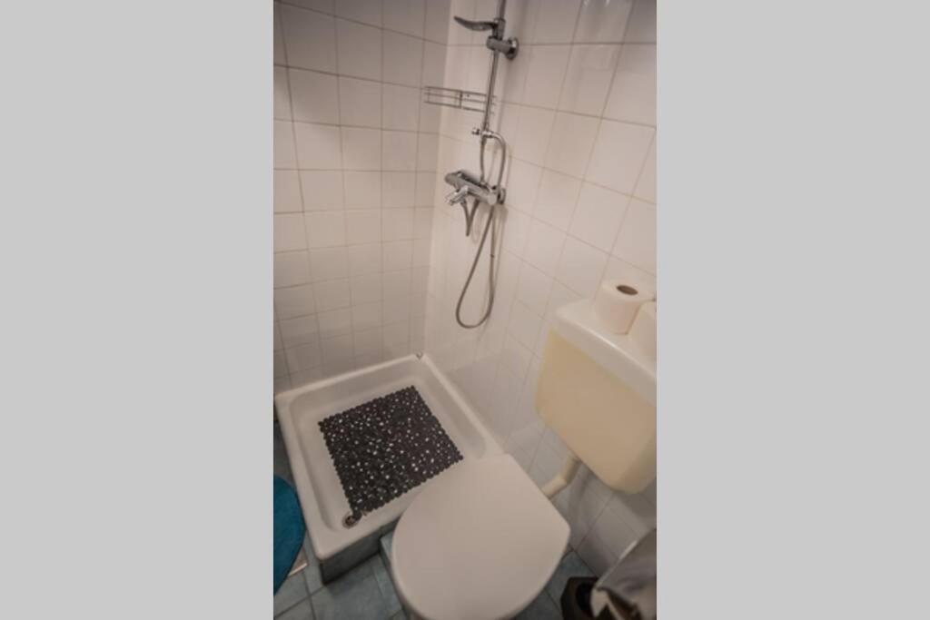 Studio Apartment Purple Sunset - 2+1 Башка-Вода Екстер'єр фото
